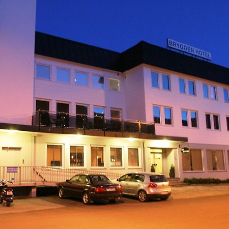 Nordfjord Hotell - Bryggen Nordfjordeid Exterior photo